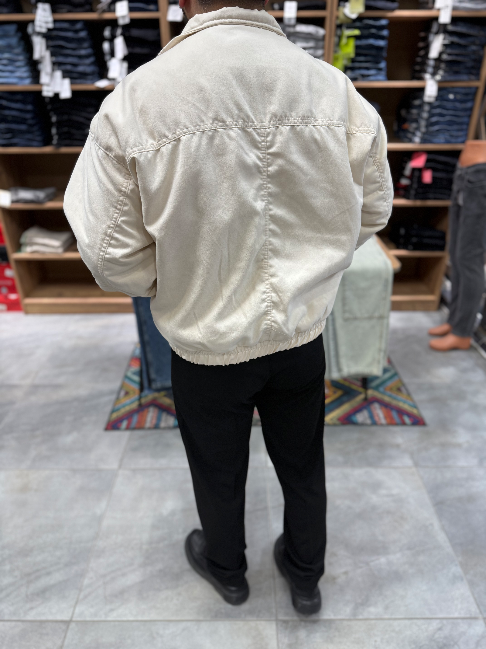 ARL0009 – Bej Kadife Bomber Ceket — 4. fotoğraf