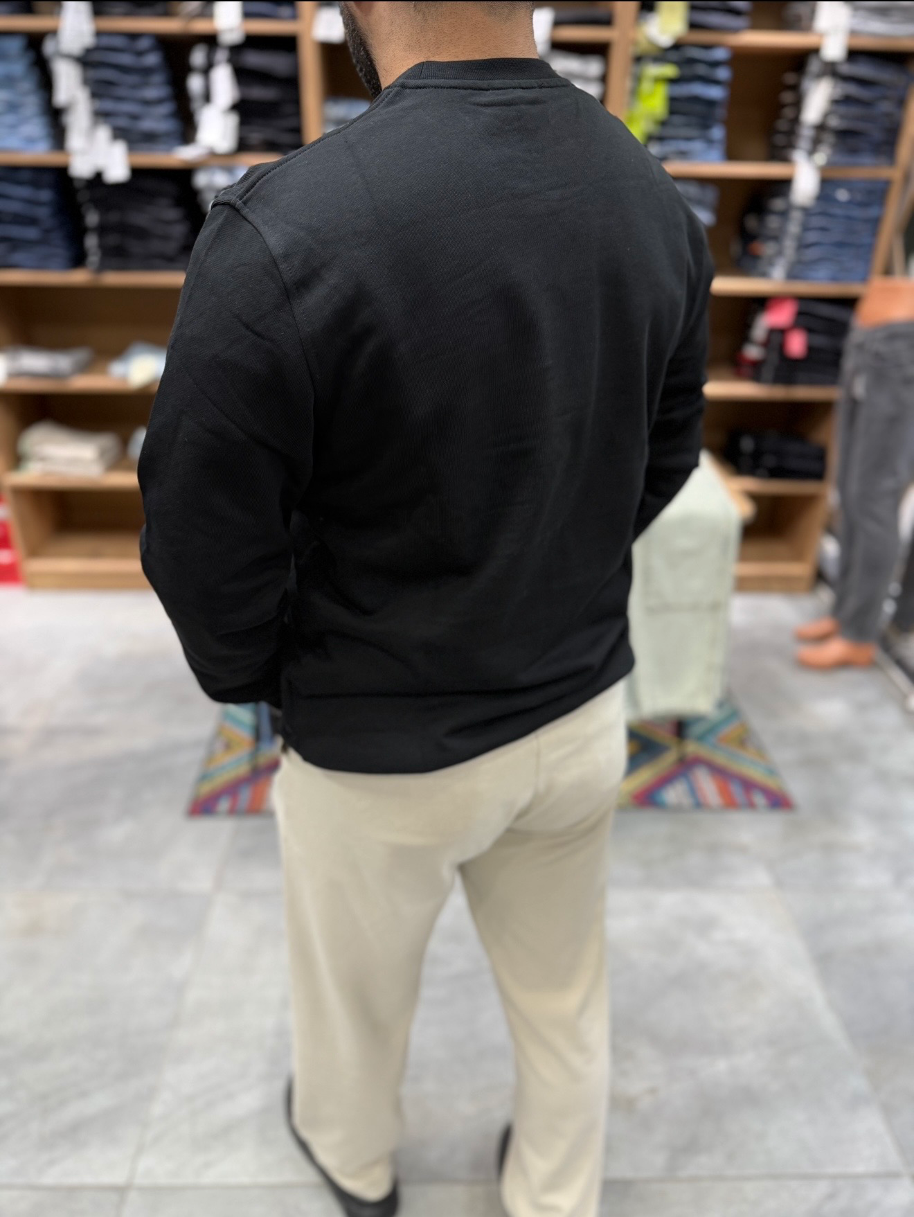ARL0016 – Kabartma Logo Detaylı Sweatshirt. — 2. fotoğraf