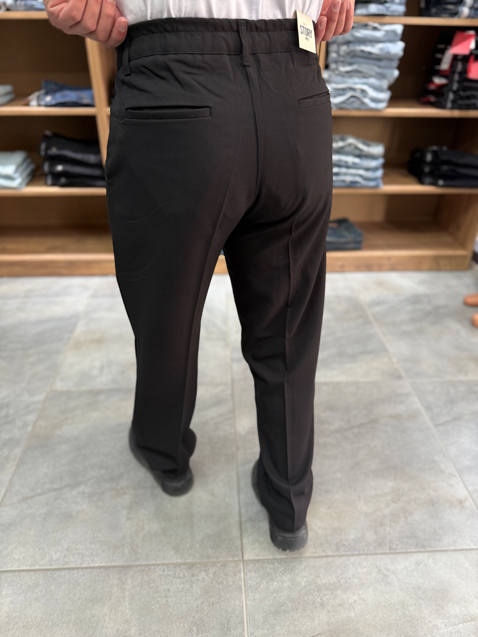 ARL0021 – Çift Pileli Baggy Kumaş Pantolon — 4. fotoğraf