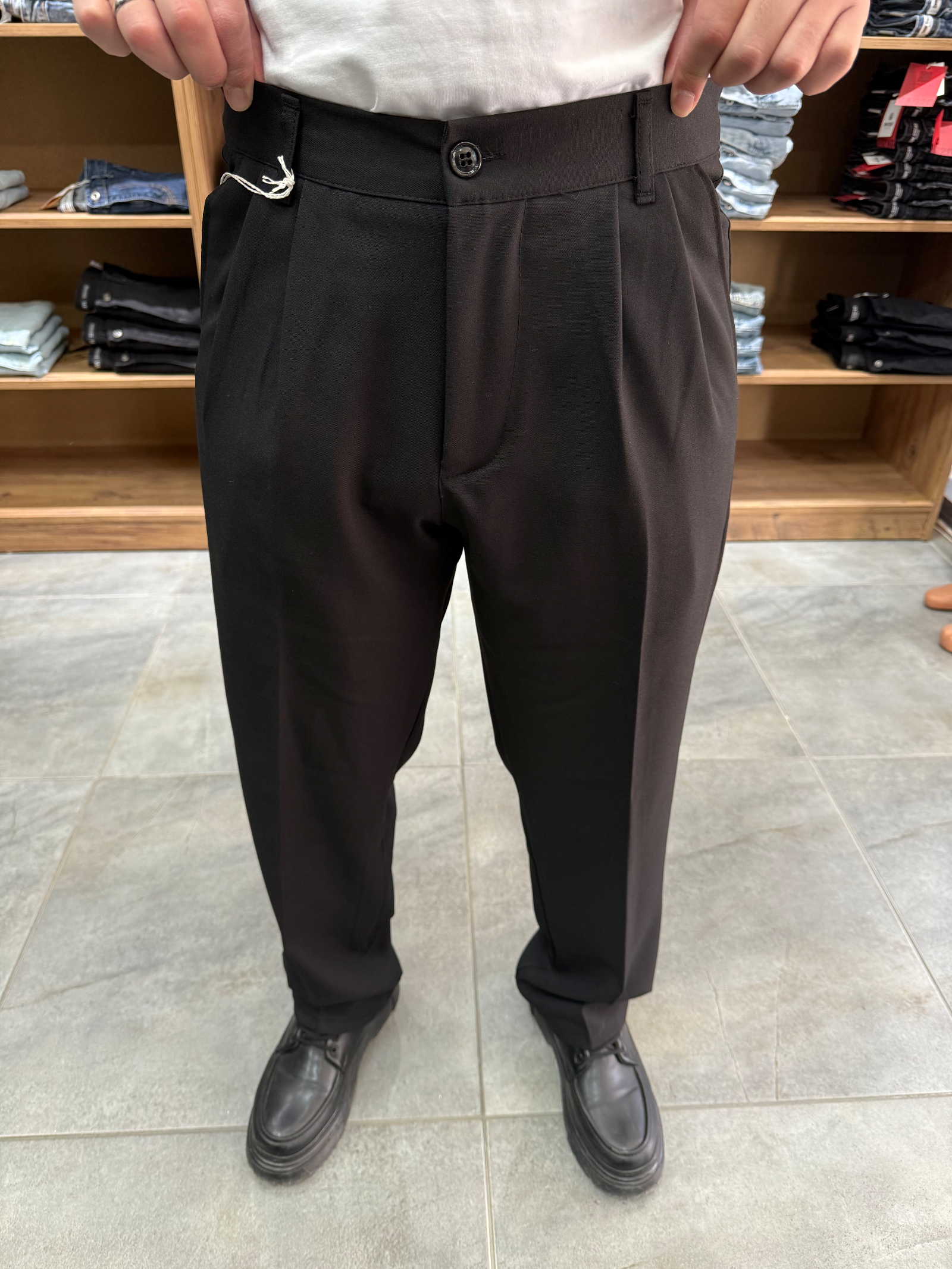 ARL0021 – Çift Pileli Baggy Kumaş Pantolon — 2. fotoğraf